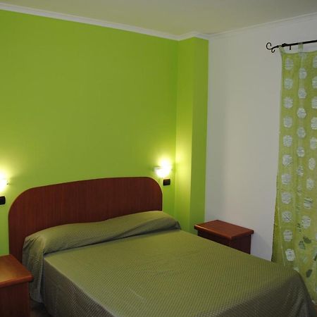 B&B Insula Portus ฟิวมิชีโน ห้อง รูปภาพ