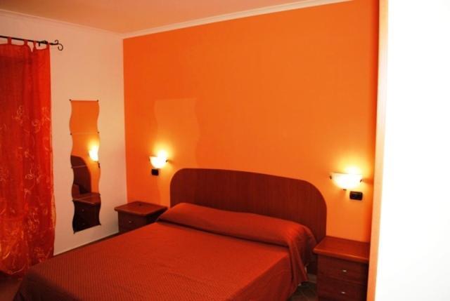 B&B Insula Portus ฟิวมิชีโน ภายนอก รูปภาพ