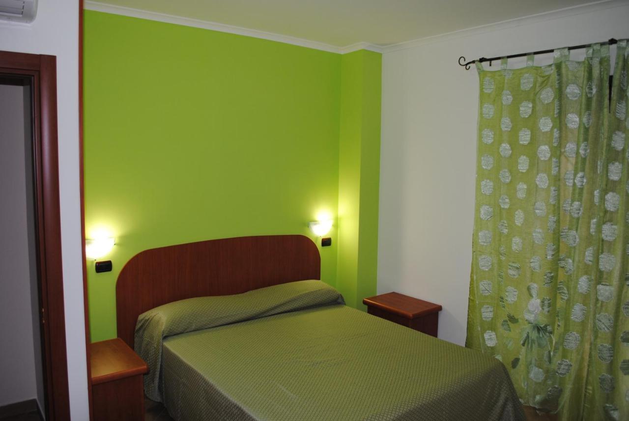 B&B Insula Portus ฟิวมิชีโน ห้อง รูปภาพ